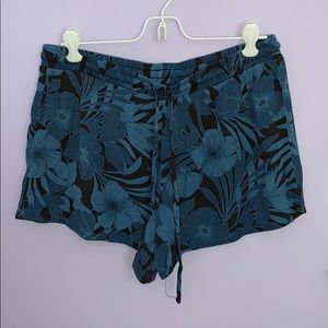AEROPOSTALE blue flowy shorts